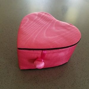 Small cute pink heart jewelry box